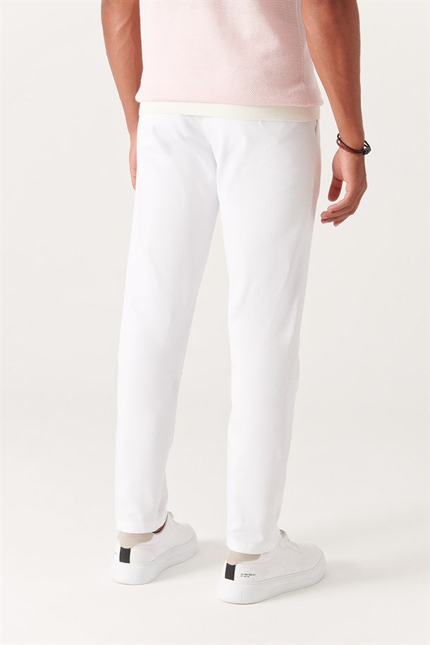 Beyaz Yandan Cepli Comfort Slim Fit Pantolon