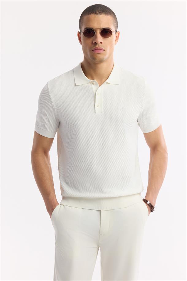 Ekru Polo Yaka Dokulu Triko T-shirt