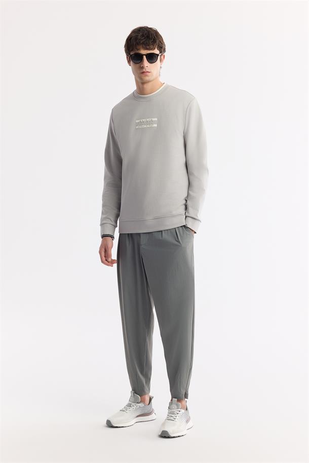 Gri Bisiklet Yaka Silikon Transfer Baskılı İnterlok Sweatshirt