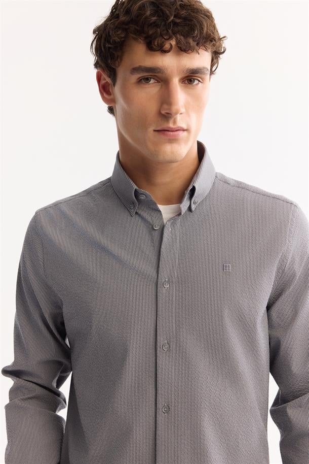 Gri Düğmeli Yaka Gofreli Çizgili Slim Fit Uzun Kol Gömlek