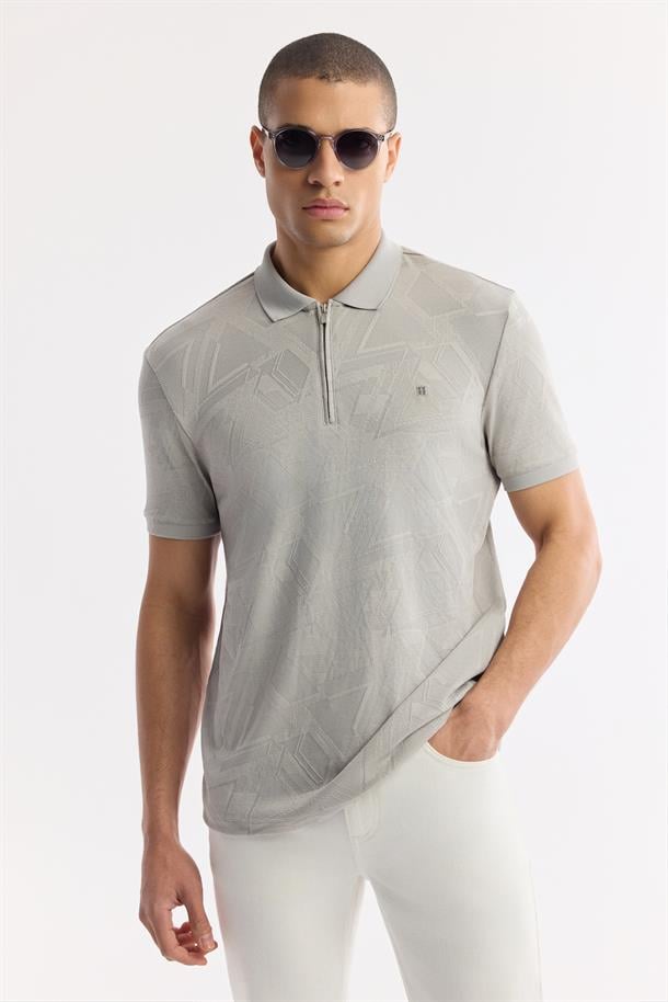 Gri Fermuarlı Polo Yaka Jakarlı T-Shirt