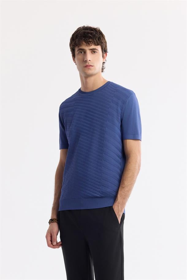 İndigo Bisiklet Yaka Önü Jakar Detaylı Rayon Triko T-shirt