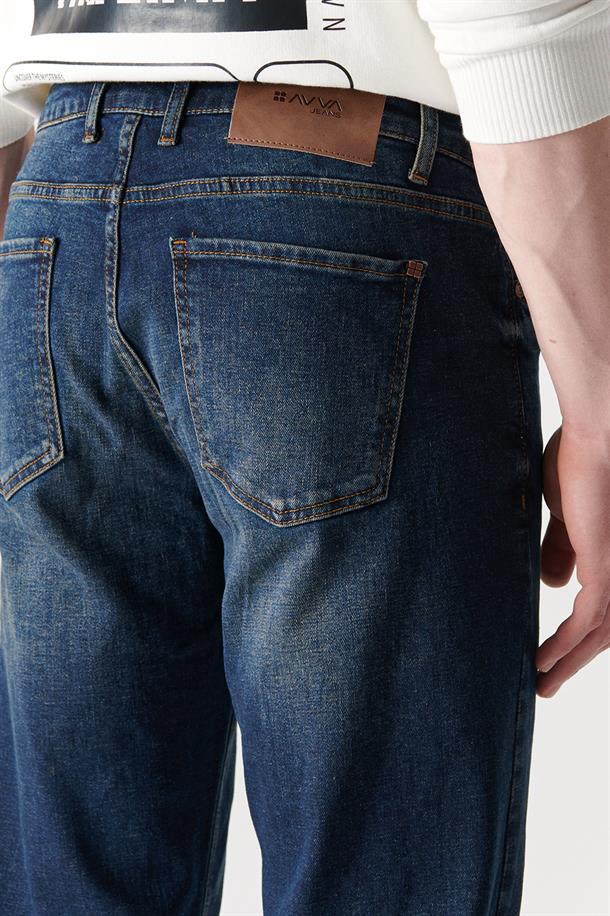 Koyu Mavi Regular Fit Likralı Jean Pantolon