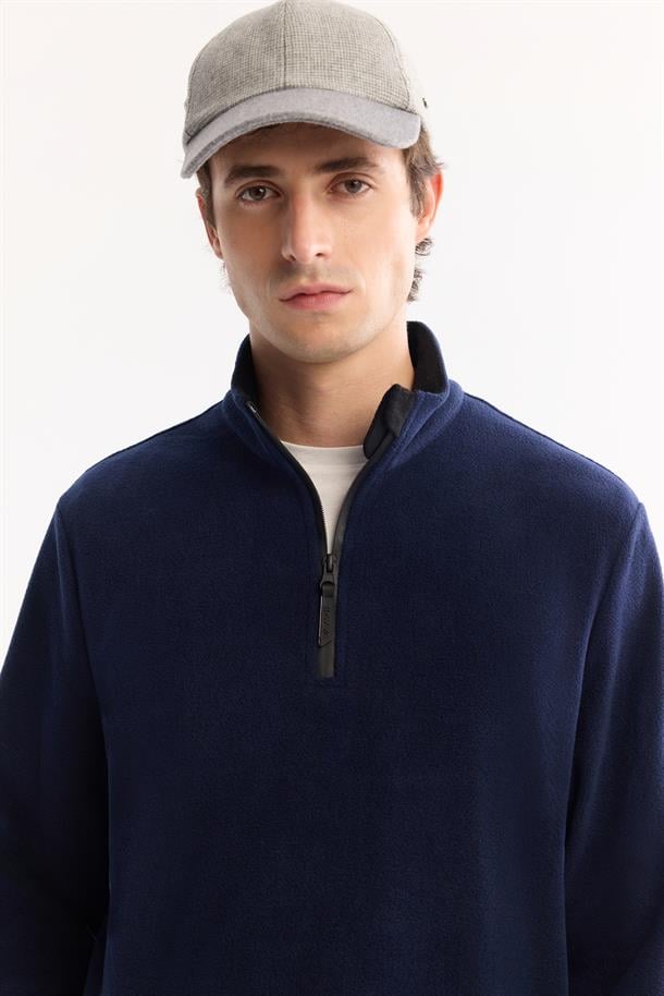 Lacivert Soğuğa Dayanıklı Yarım Fermuarlı Dik Yaka Polar Sweatshirt