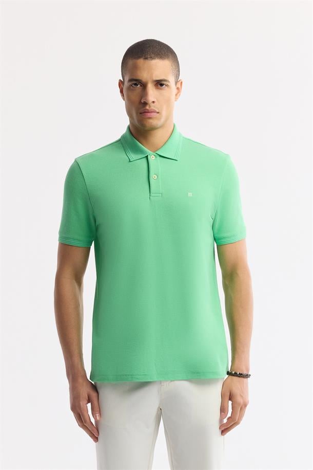 Neon Yeşil Polo Yaka Kırılmaz Yaka, Serin Tutan, Hızlı Kuruyan Pamuklu T-Shirt