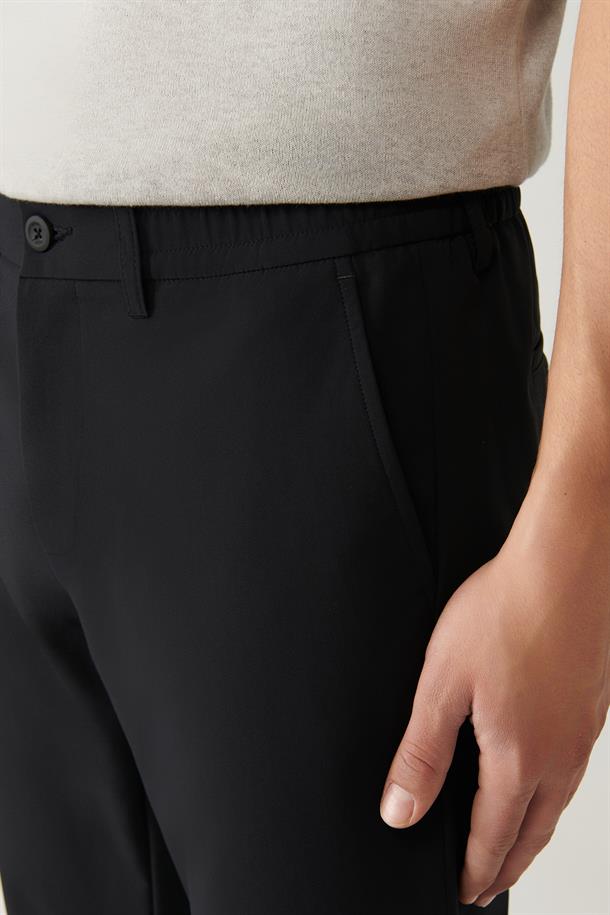 Siyah Beli Lastikli 360 Derece Esnek Teknik Kumaş Zeugma Slim Fit Pantolon