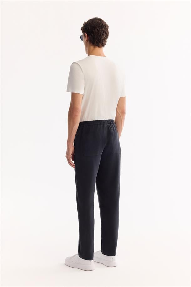 Siyah Beli Lastikli Bağcıklı Modal Karışımlı  Relaxed Fit Pantolon
