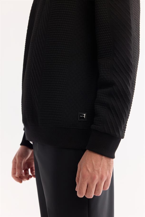 Siyah Bisiklet Yaka Çizgili Jakarlı Sweatshirt