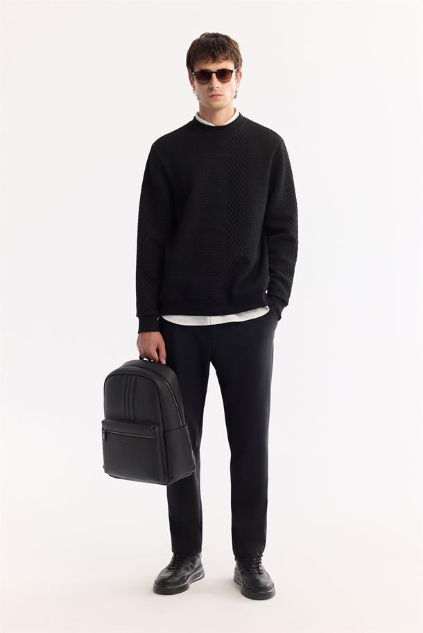 Siyah Bisiklet Yaka Çizgili Jakarlı Sweatshirt