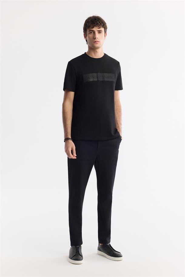 Siyah Bisiklet Yaka Enjeksiyon Baskılı İnterlok T-Shirt