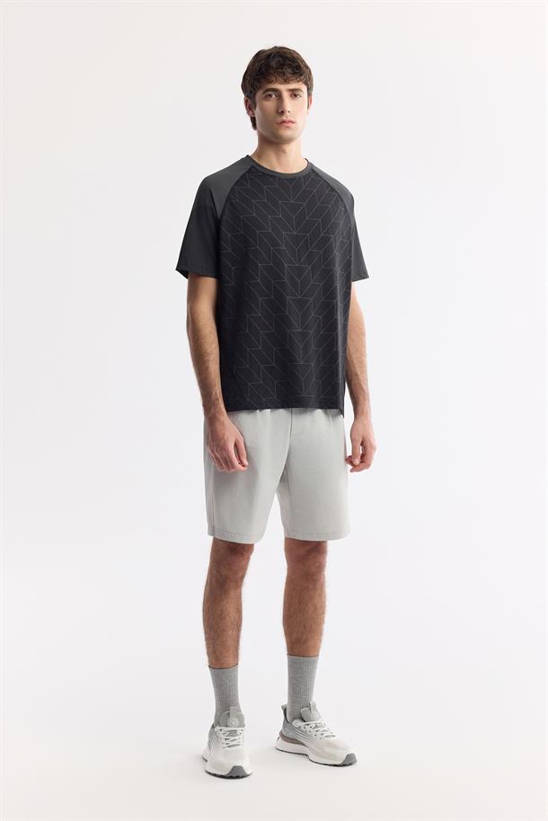 Siyah Bisiklet Yaka Geometrik Desenli Bloklu Teknik Kumaş Detaylı T-shirt