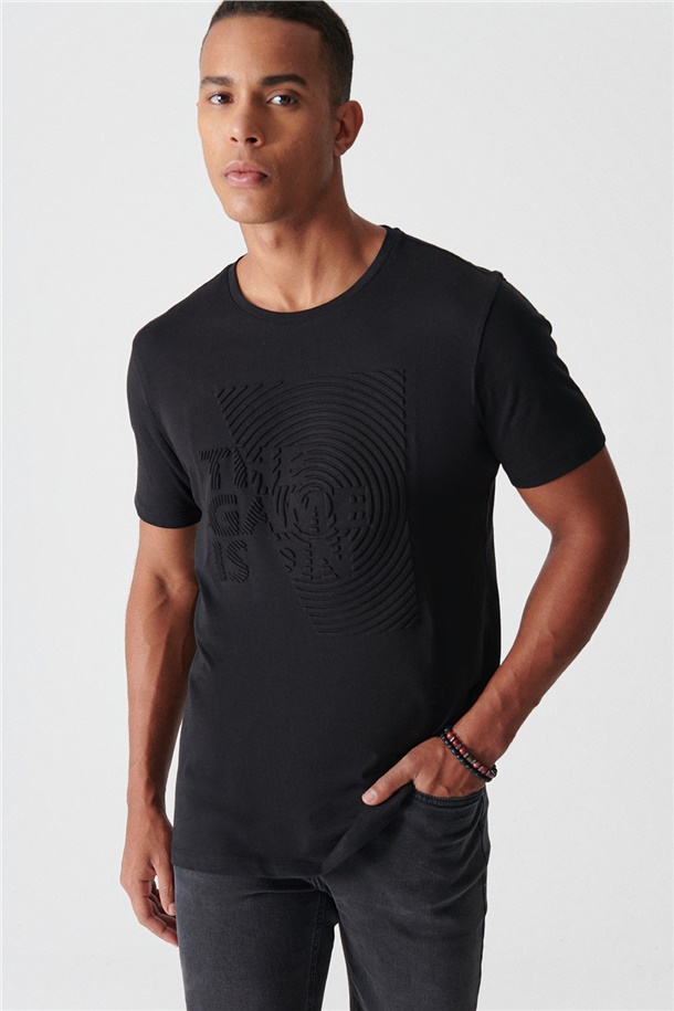 Siyah Bisiklet Yaka Gofre Baskılı T-shirt