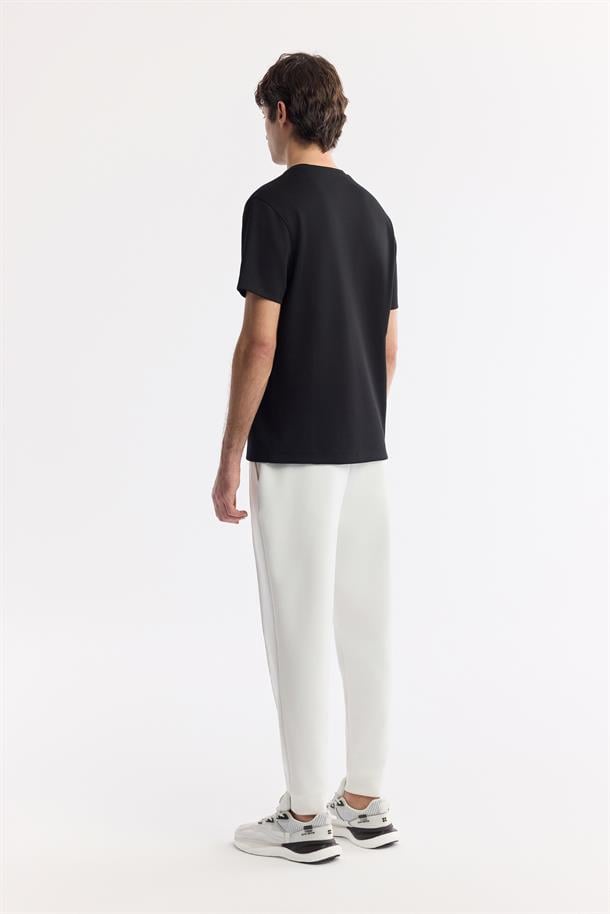 Siyah Bisiklet Yaka Hologram Baskılı İnterlok T-Shirt