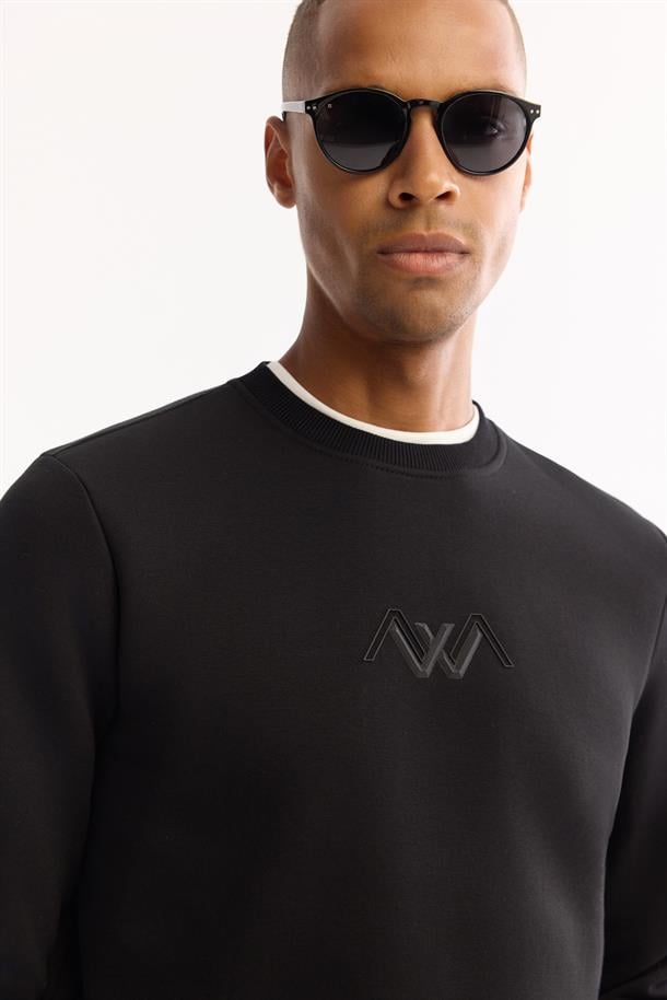 Siyah Bisiklet Yaka İçi 3 İplik Şardonlu Sweatshirt