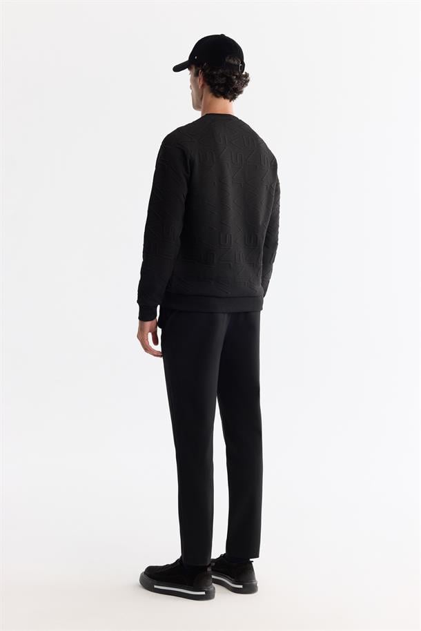 Siyah Bisiklet Yaka Jakarlı Sweatshirt
