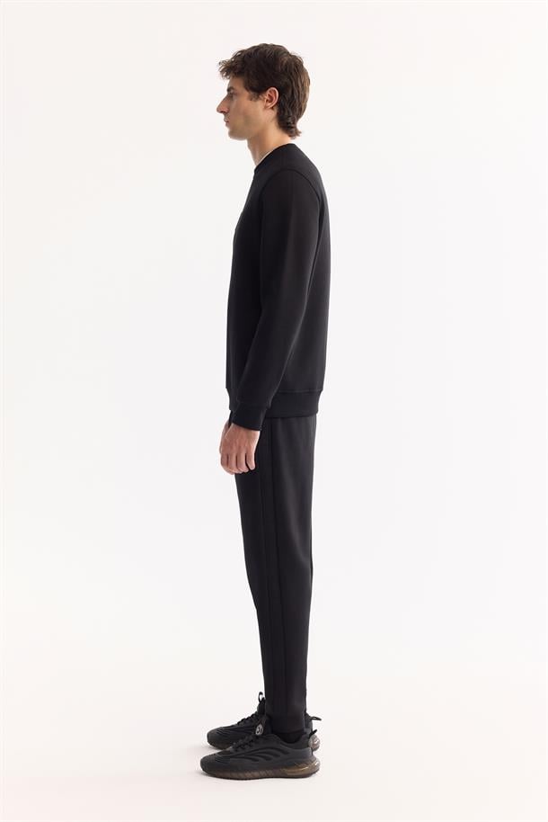 Siyah Bisiklet Yaka Piramit Baskılı 3 İplik Şardonlu Sweatshirt