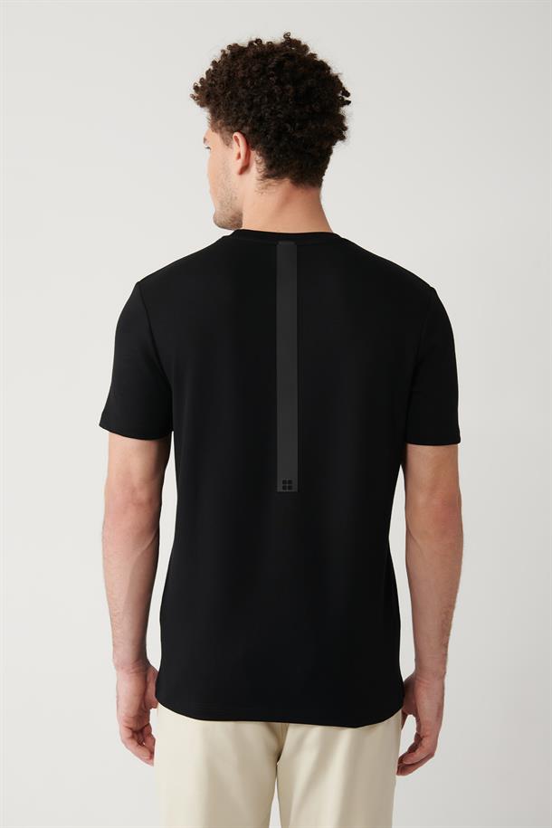 Siyah Bisiklet Yaka Sırt ve Göğüsü Logo Baskılı T-shirt