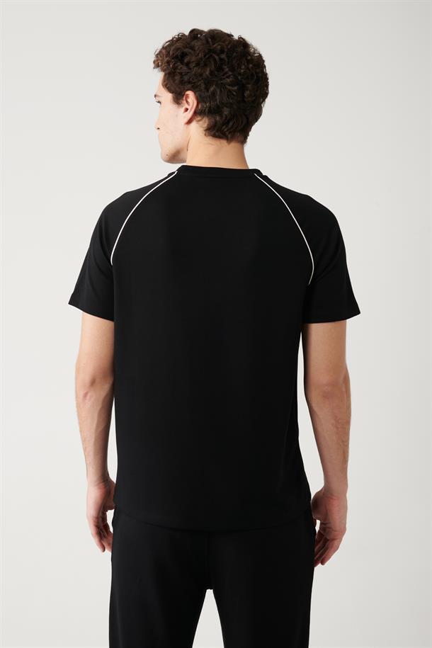 Siyah Düz Reglan Kol Biye Detaylı Bisiklet Yaka T-shirt