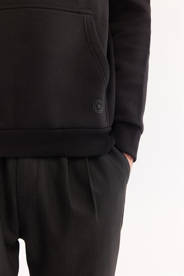 Siyah Kapüşonlu 3 İplik Şardonlu Pamuklu Sweatshirt