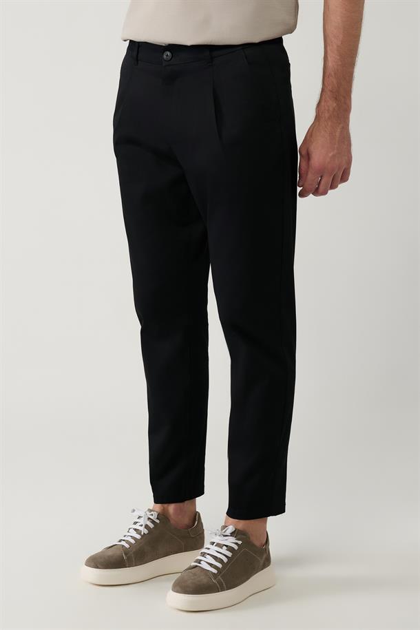 Siyah Klasik Bel Relaxed Fit Pantolon