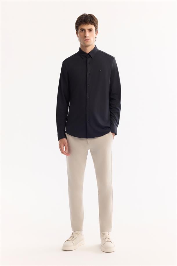 Siyah Klasik Yaka Örme Pike Slim Fit Uzun Kol Gömlek