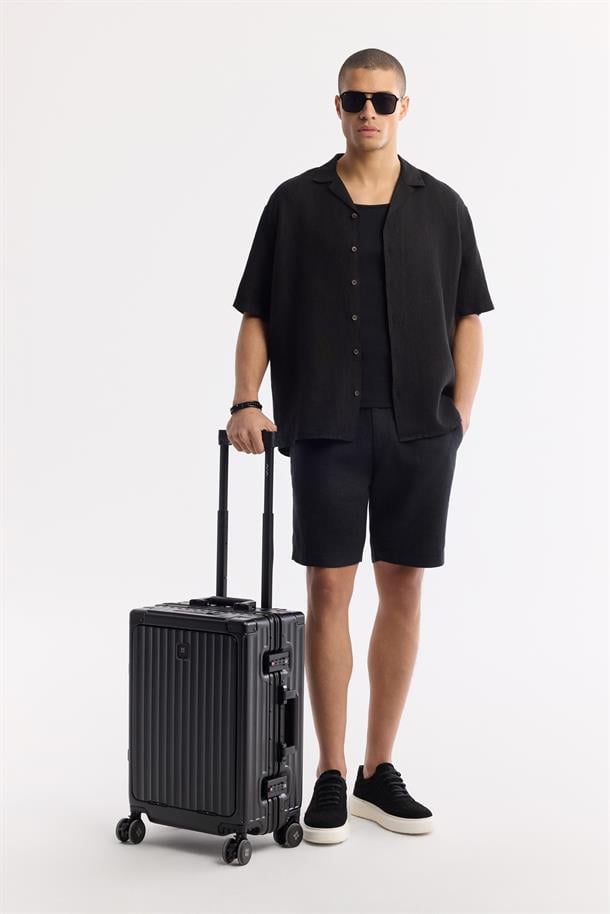 Siyah Küba Yaka %100 Keten Kısa Kol Rahat Kesim Oversize Fit Kısa Kol Gömlek