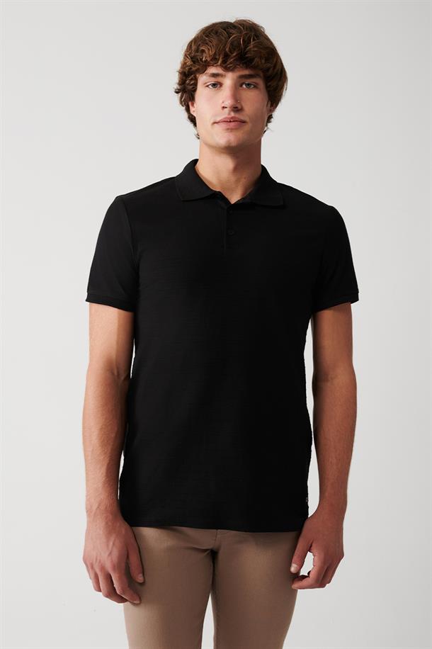 Siyah Polo Yaka Jakarlı Panolu T-shirt