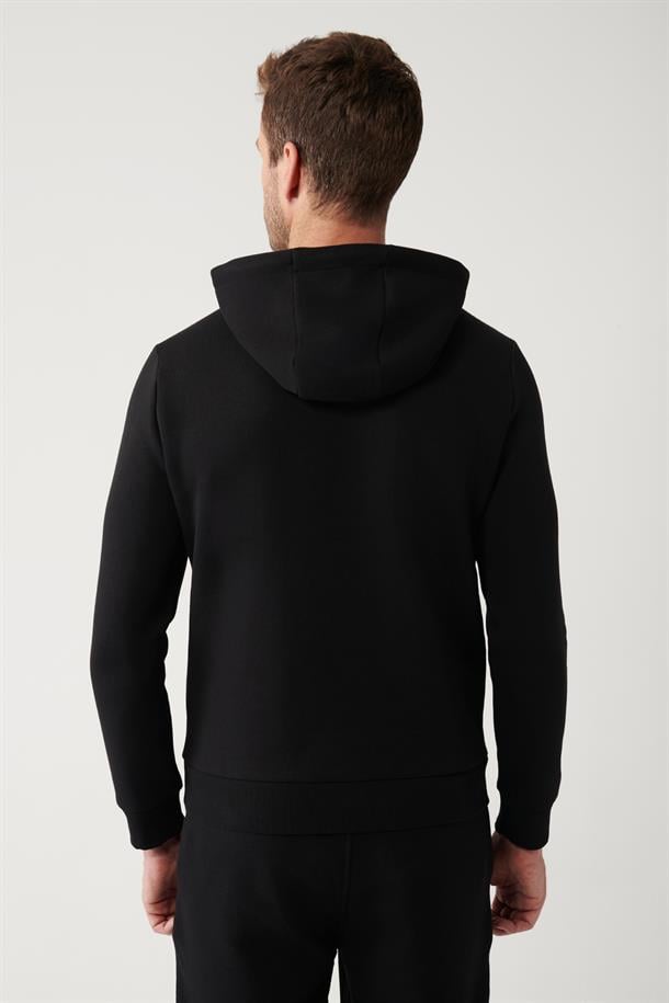 Siyah Şardonlu Kumaş Kapüşonlu Yaka Piramit Baskılı Sweatshirt