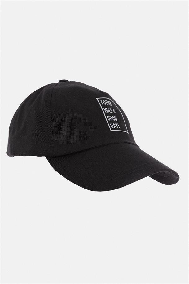 Siyah Slogan Baskılı Spor Şapka