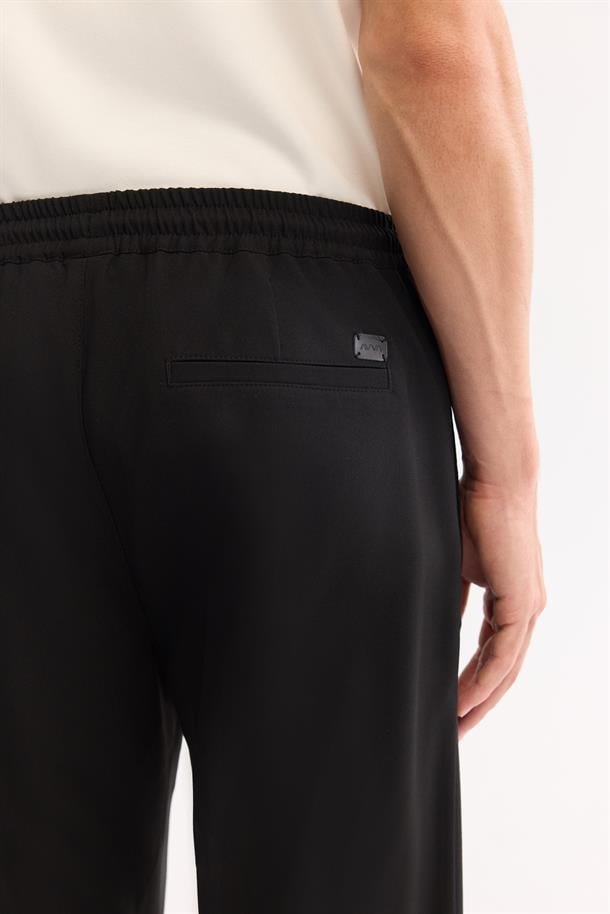 Siyah Yandan Cepli Beli Lastikli Bağcıklı Duble Paça Jogger Pantolon