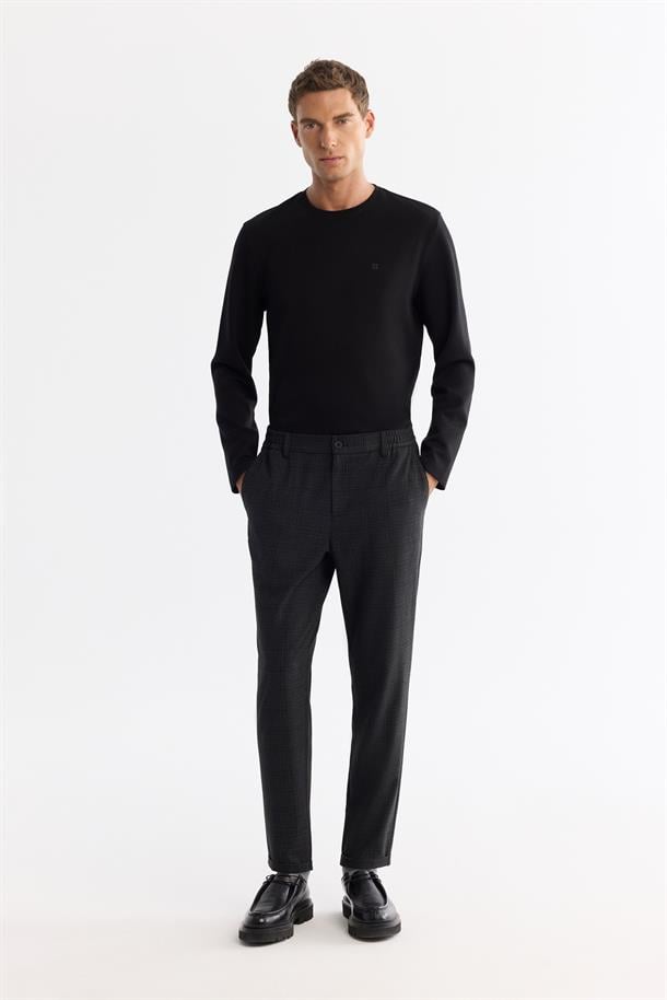 Black Trousers