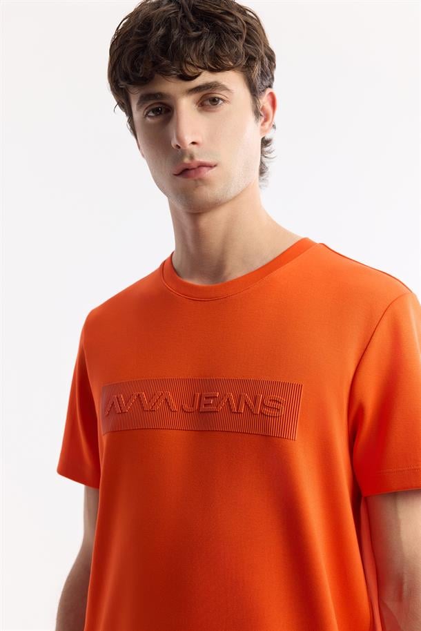 Turuncu Bisiklet Yaka Enjeksiyon Baskılı İnterlok T-Shirt