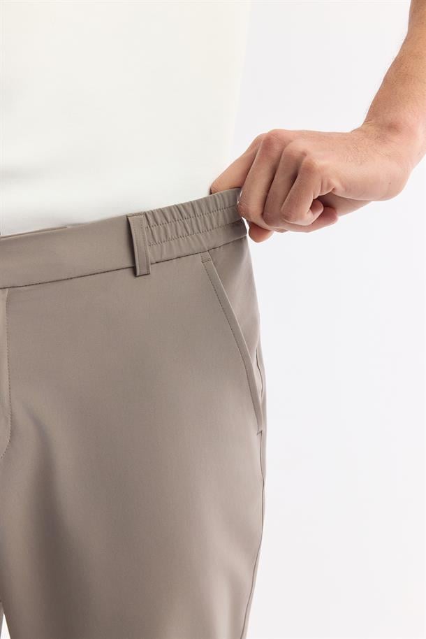 Vizon Yanı Lastikli Teknik Kumaş Nora Slim Fit Pantolon