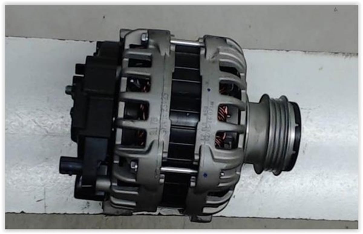 CLIOALTERNATÖR 12V 90A CLIO IV 1.2 16V 13 OEK 231003730ROEKOEK 231003730R