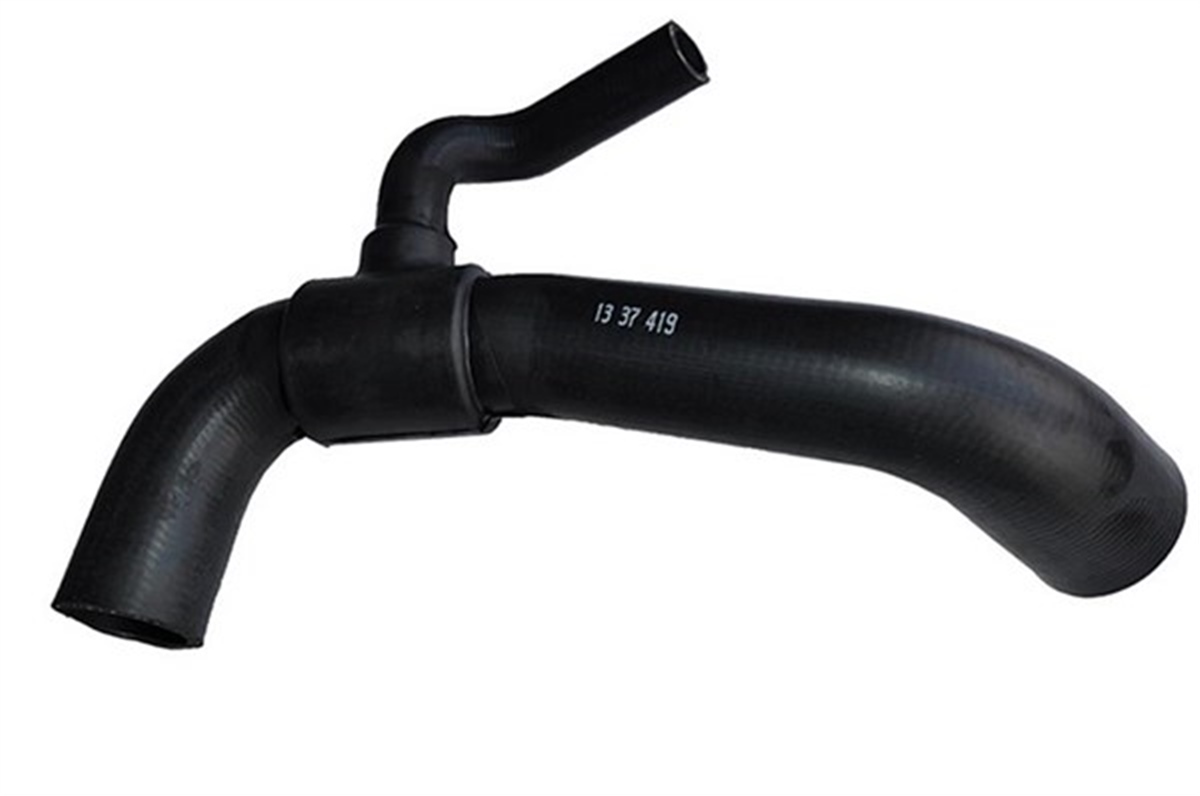 CORSARADYATOR HORTUMU ALT OPEL CORSA B YTT 11574YTTYTT 11574