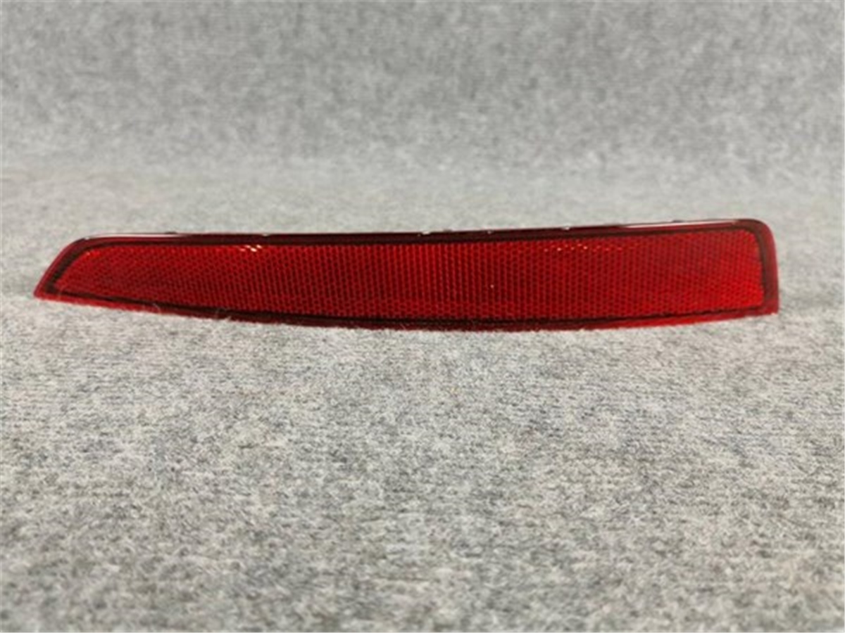 FABIAARKA TAMPON REFLEKTÖR SKODA FABIA SAĞ 2014 OEK 6V6945106OEKOEK 6V6945106