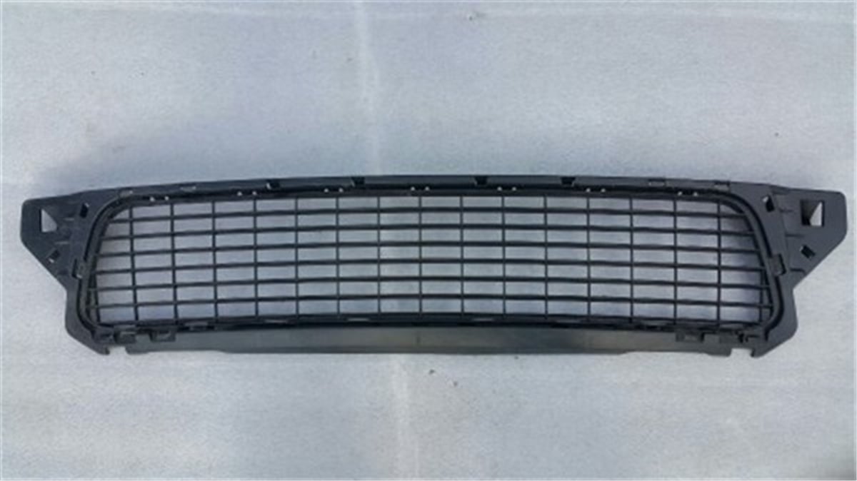 MEGANEÖN TAMPON ALT IZGARASI MEGANE III OEK 622540013ROEKOEK 622540013R