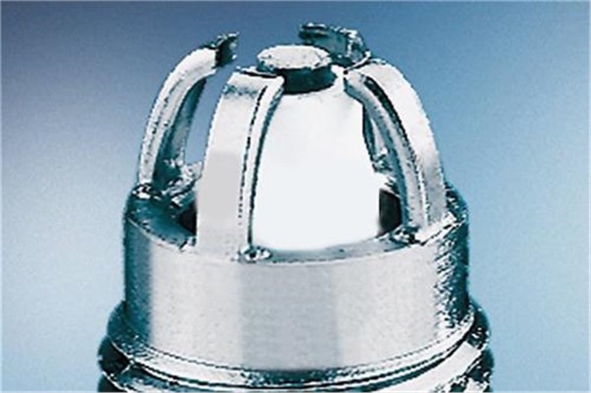 PASSATBUJİ FGR 6 HQE 101000068AA VW GOLF5-JETTA-PASSAT-A3-LEON 04-10 BLF-BAG 1,6 FSİ NGK NGK 6449NGKNGK 6449