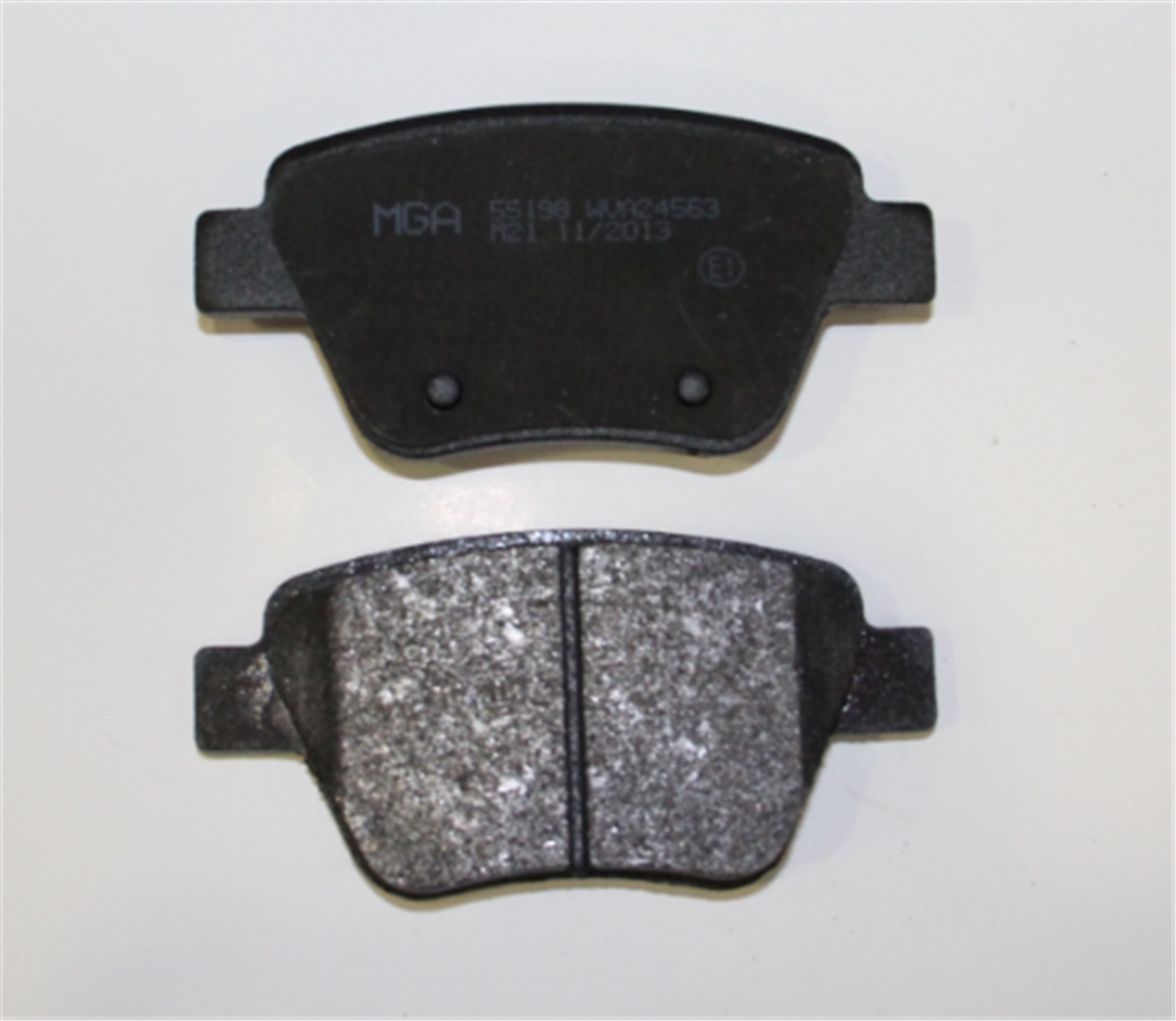 YEDEK PARÇAARKA FREN BALATASI-  VW CADDY 11-15  GOLF 09-13  PASSAT 13-15  SEAT LEON 06-13  SKODA OCTAVIA 09-13 5K0698451C -MGA-55198MGAMGA-55198
