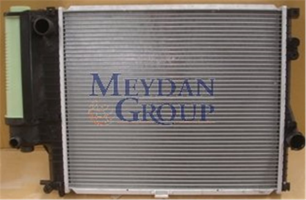 YEDEK PARÇABmw 5 Serı- E39- 01/03 Su Radyatörü Manuel (Plastik Kazan) Alüminyum 2Sıra Petek 52.5/44 (Tomsun) 1427153MEYDAN2017-4811