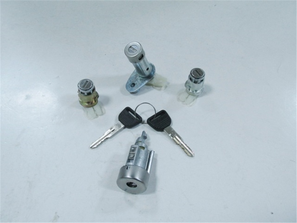 YEDEK PARÇAHonda Cıvıc- Hb- 90/91 Kontak (3Lü) (Kontak/Kapı/Bagaj) (3Kapı) 35010-Sh4-G02MEYDAN401-1906