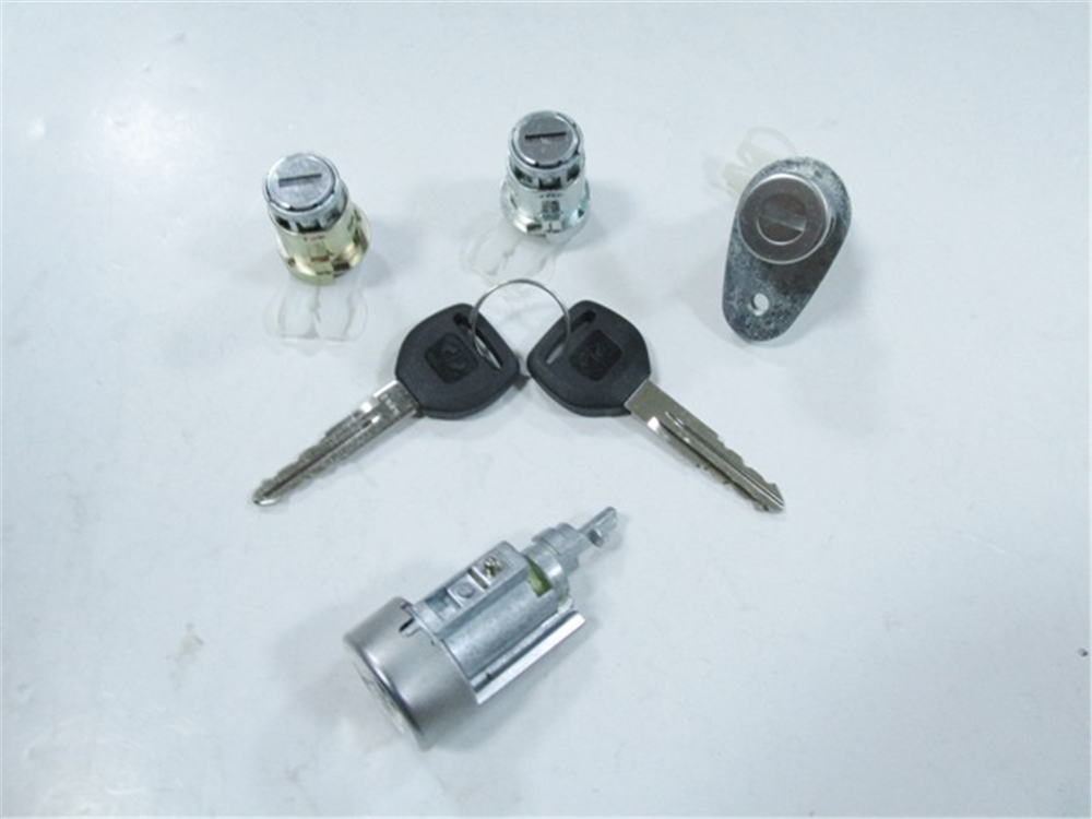 YEDEK PARÇAHonda Cıvıc- Sd- 90/91 Kontak (3Lü) (Kontak/Kapı/Bagaj) (4Kapı) 35010-Sh3-G12MEYDAN401-1906A