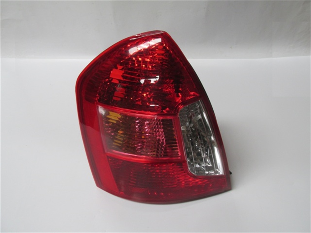 YEDEK PARÇAHyundaı Accent- Era- 06/12 Stop Lambası Sol Kırmızı/Beyaz 92401-1E088MEYDAN595-1502