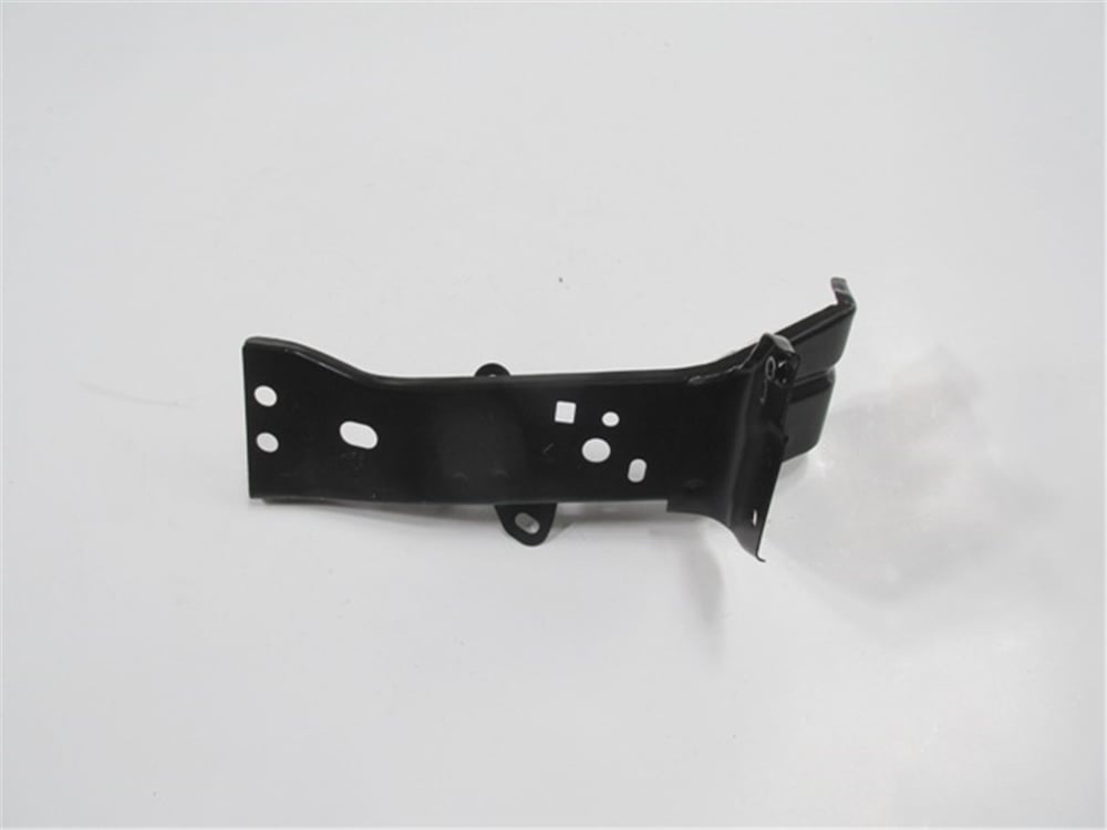 YEDEK PARÇAMazda 3- Sd/Hb- 16/20 Ön Tampon Çamurluk Bağlantı Braketi Sol B45A-52-240MEYDAN355-2032