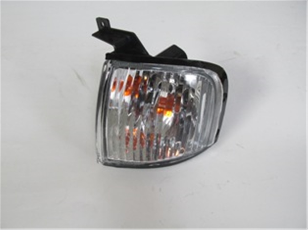 YEDEK PARÇAMazda B2500- Pıck Up- 04/06 Ön Sinyal Sol Beyaz (Aa Motor) Um47-51-070MEYDAN373-1104