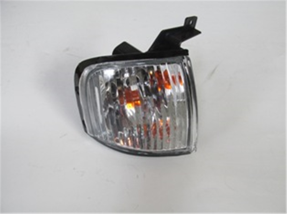 YEDEK PARÇAMazda B2500- Pıck Up- 04/06 Ön Sinyal Sağ Beyaz (Aa Motor) Um47-51-060MEYDAN373-1103
