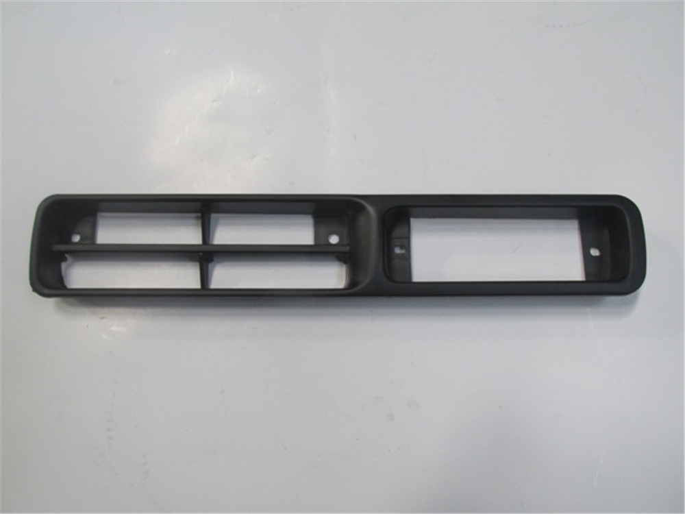 YEDEK PARÇANıssan Pıck Up- D21- 89/97 Ön Tampon Panjuru Sağ 62256-55G00MEYDAN292-2011