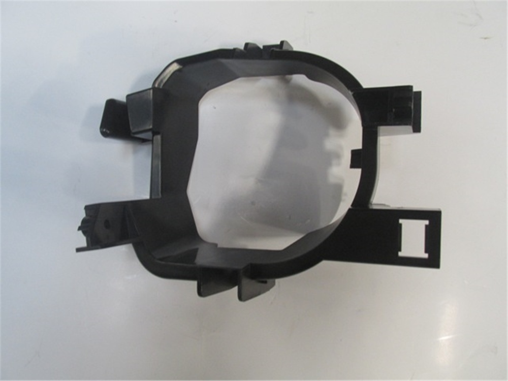 YEDEK PARÇANıssan Pıck Up- Navara- 16/21 Sis Lamba Çerçeve Braketi Sol PlastikMEYDAN296-2064A