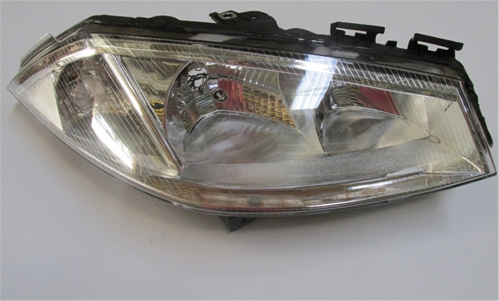 YEDEK PARÇARenault Megane- Iı- 03/06 Far Lambası Sağ Elektrikli/Motorsuz 5Fişli (H1/H7) (Merceksiz) 7701064017MEYDAN1444-1001