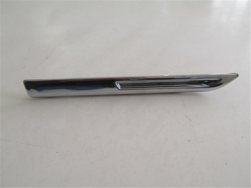 YEDEK PARÇARenault Megane- Iv- Sd- 21-> Ön Çamurluk Çıtası Nikelajlı Sağ 990429948RMEYDAN1453-2141A